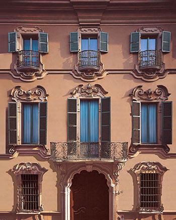 Facciata del Palazzo Rota Pisaroni