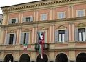 Rilanciare un impegno in politica di persone serie per rilanciare il paese